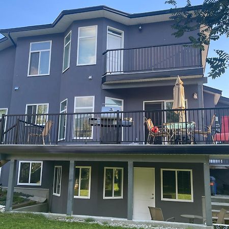 2 Bedroom Suite With Full Kitchen Revelstoke Esterno foto