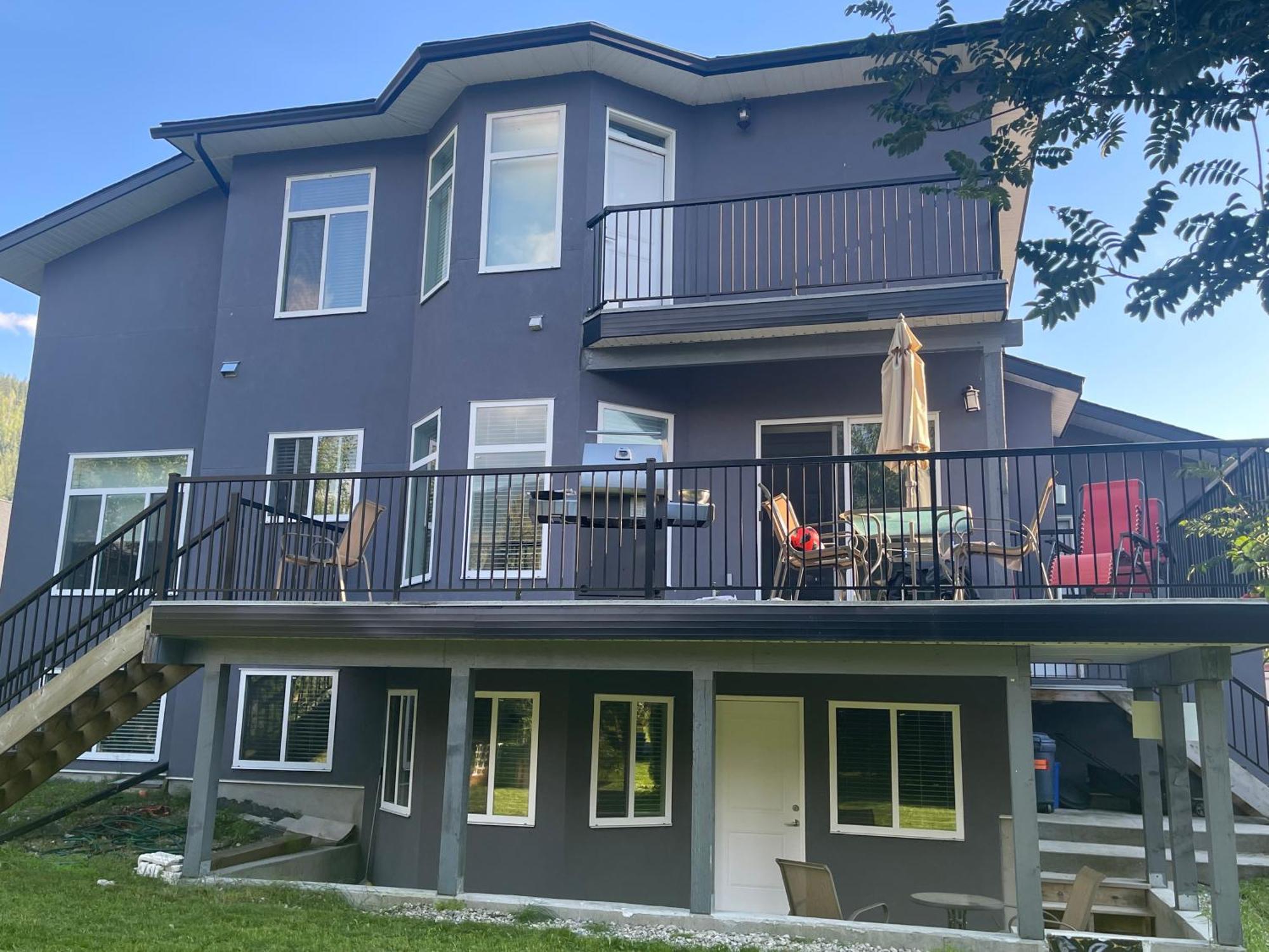 2 Bedroom Suite With Full Kitchen Revelstoke Esterno foto